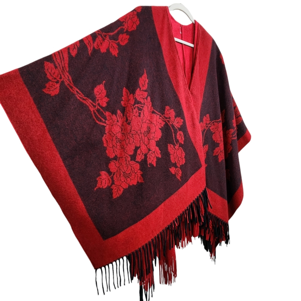Vintage Wool Floral Cape Shrug Fringe Red Black Roses Women's One Size